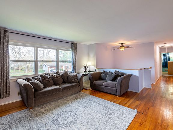 5th image of 24 Bamberry Ln