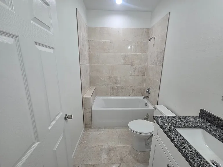 53 Joan Ave S — Photo 17