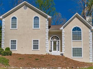 1954 Oakleaf Ln, Lithia Springs, GA 30122