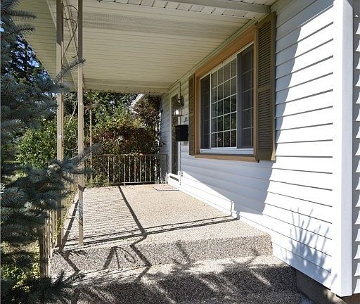4th image of 1495 Yolanda Dr