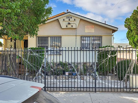 2nd image of 11934 Runnymede St #4