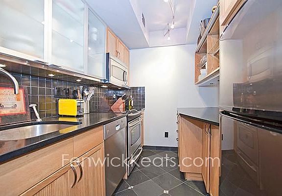 3rd image of 260 W 22nd St APT 2F