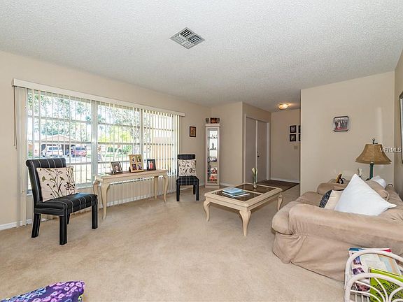 4th image of 635 Wood Dr