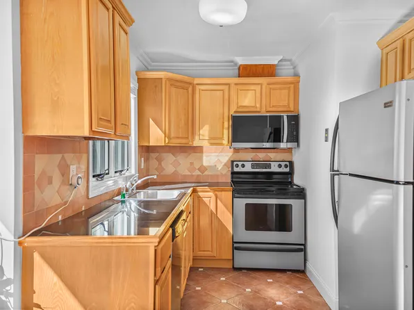 1317 15th Street image 4 of 19