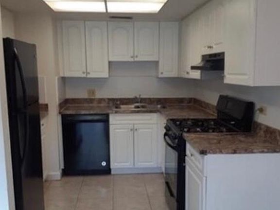 4th image of 2916 W Missionwood Ln