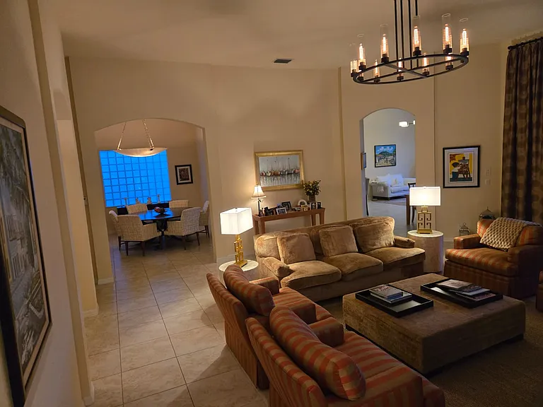 180 Sedona Way — Photo 43