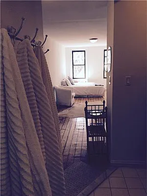 Rented by Buchbinder & Warren | media 7