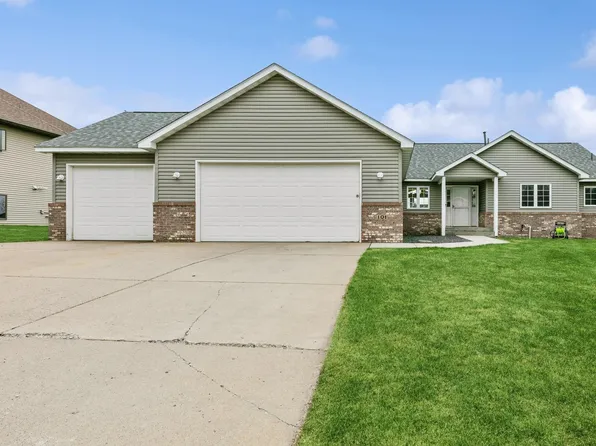 101 Sunrise Heights Cir, Buffalo, MN 55313