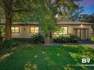 610 Johnson Ave, Fairhope, AL 36532