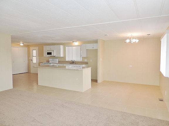 4th image of 9430 E Sun Lakes Blvd S