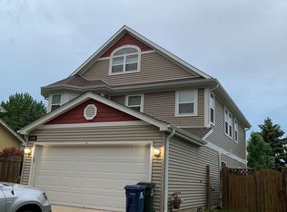1745 Paxton Dr, Naperville, IL 60563