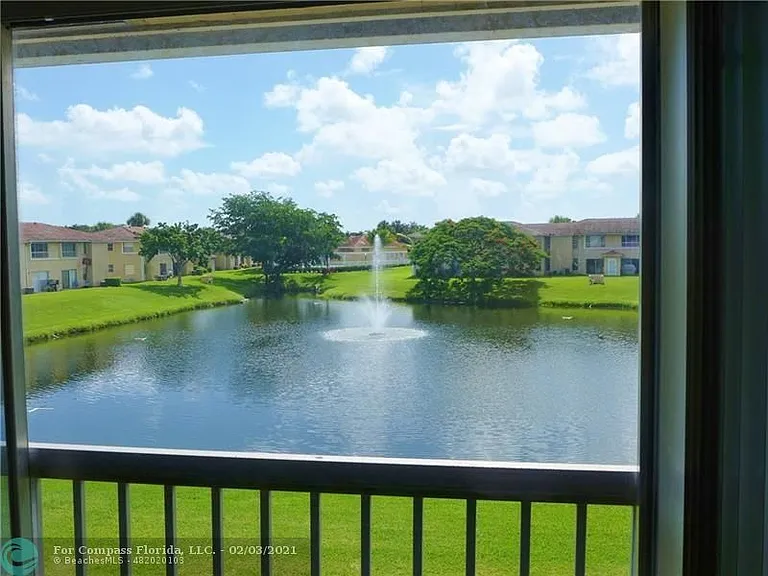 911 Twin Lakes Dr #3-N — Photo 36