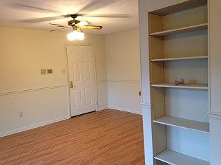 Entry/living room w/new wood flooring