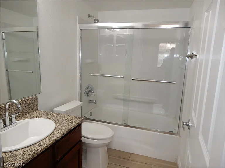 5122 S Jones Blvd #201 — Photo 10