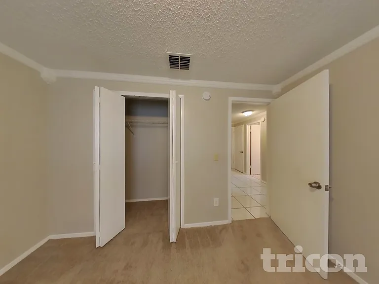 8252 Yolanda Ct — Photo 18
