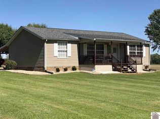 1053 State Route 1820, Cunningham, KY 42035
