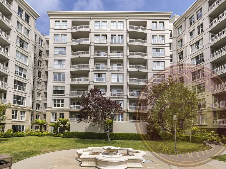 140 S Van Ness Ave #429 — Photo 28