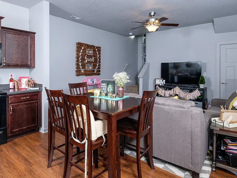 4815 NE Oak Ln — Photo 6