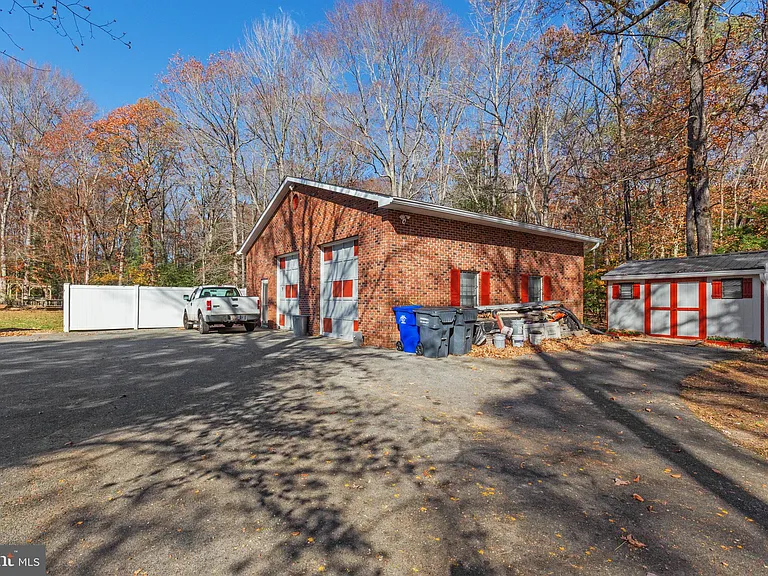 6245 Cracklingtown Rd — Photo 12