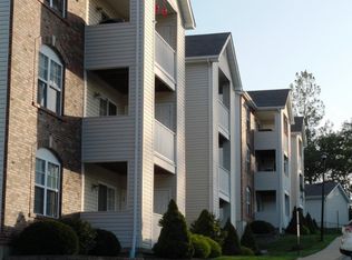 1216 River Chase Dr #5, Arnold, MO 63010