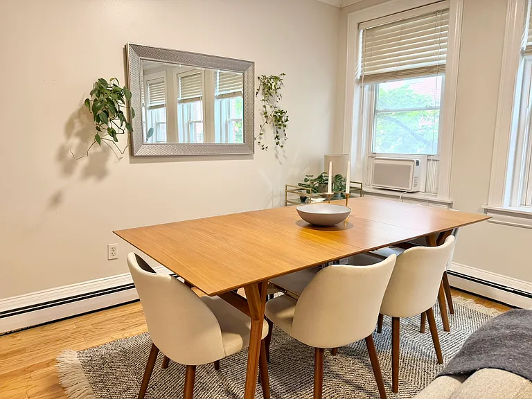 33 Charter St #2 — Photo 3