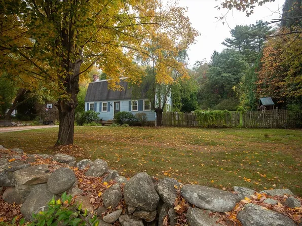 239 N Brookfield Rd, Barre, MA 01005