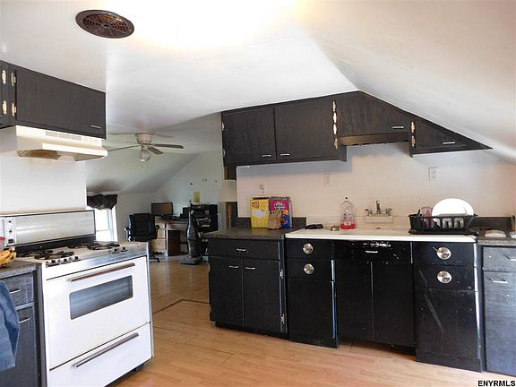 2nd image of 16 Sherman Ave