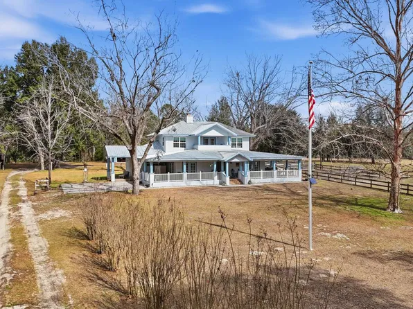 575 SW Weatherby Pl, Lake City, FL 32024