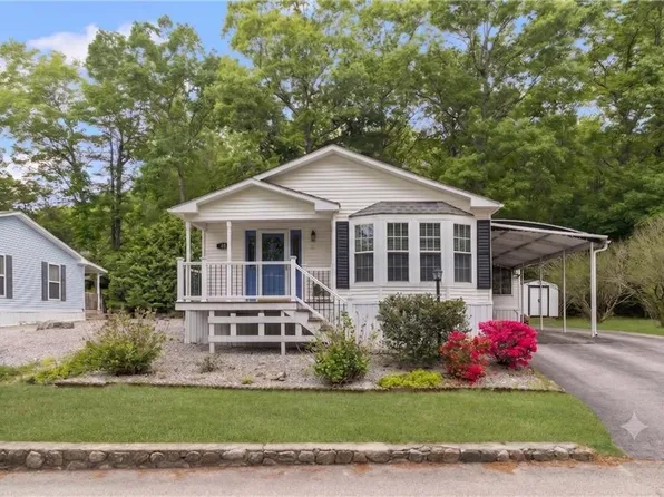 85 Sherwood Valley Ln, Coventry, RI 02816