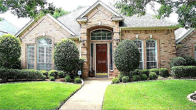 1st image of 4704 Lakeshore Ct