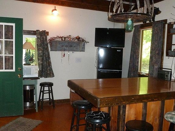 14th image of 465 Miltonberger Rd