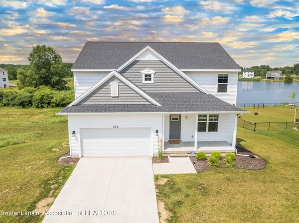 373 Clearwater Dr, Perry, MI 48872
