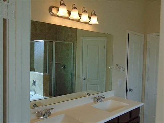 3rd image of 21307 Mystic Oak Dr