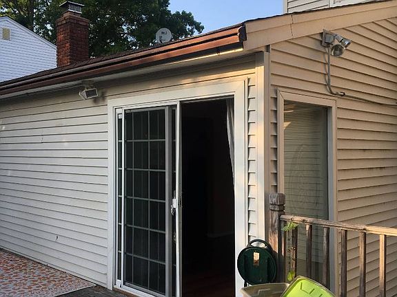 3rd image of 298 W 13th St