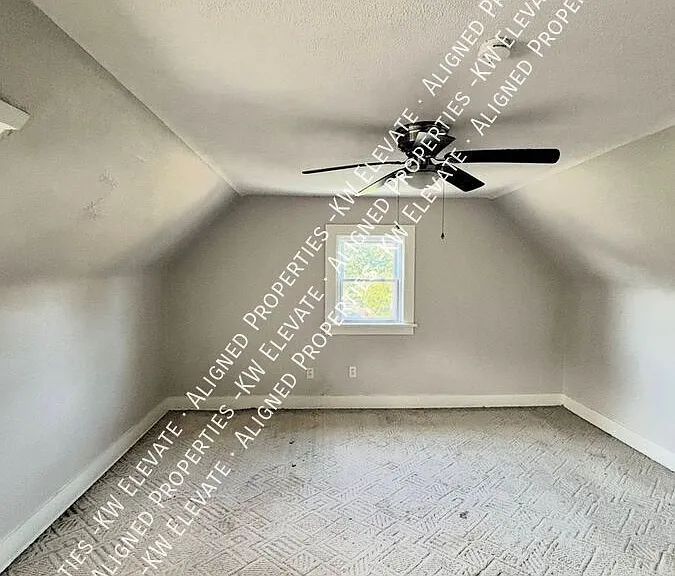 1491 Beardsley St — Photo 17