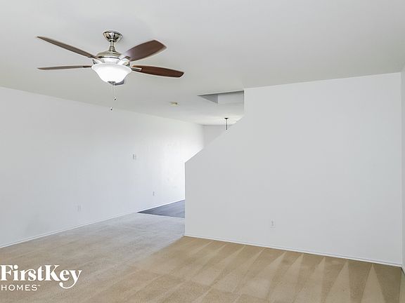 3rd image of 7831 Galleon Field Ln