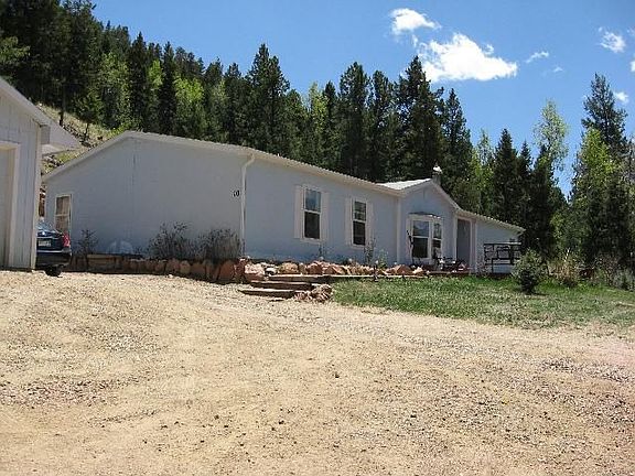 1838 sf with Huge Country Kitchen