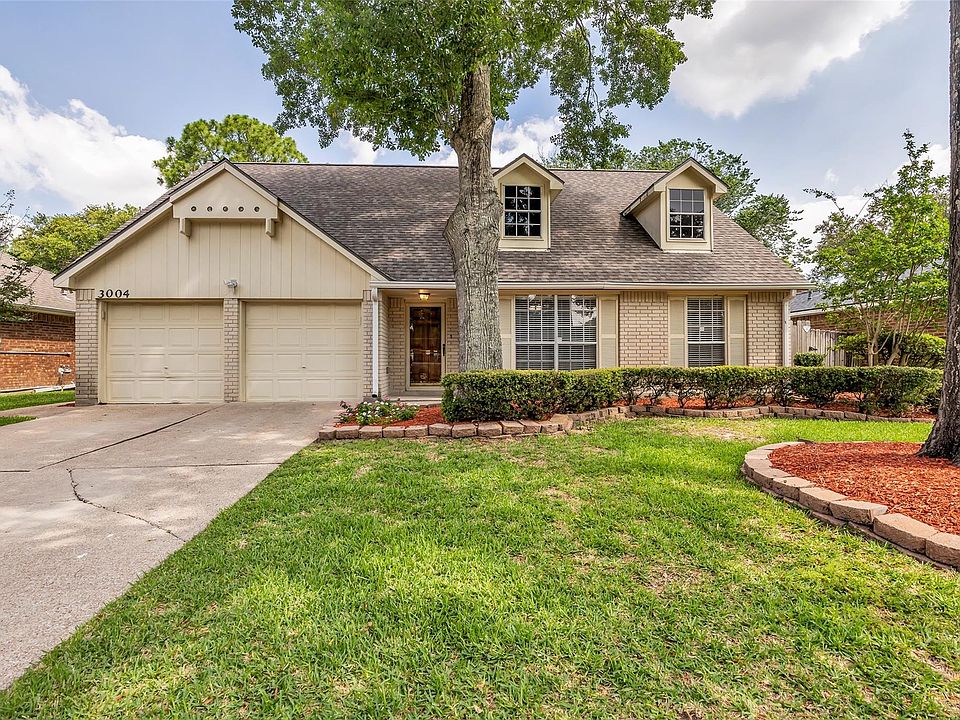 1st image of 3004 Cloverdale Dr