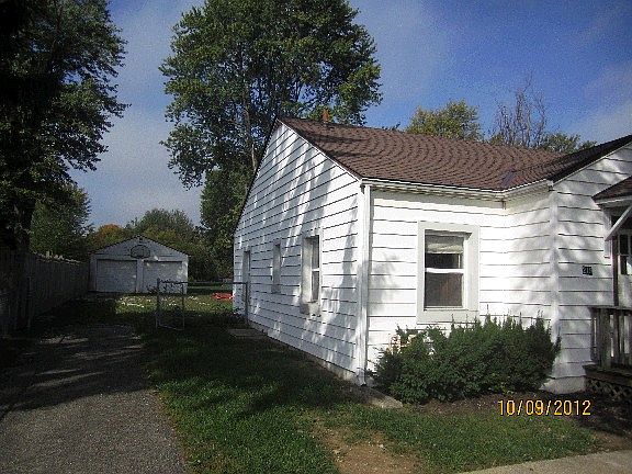2nd image of 215 Garden Heights Ave