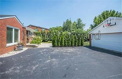 708 Mount Vernon Dr — Photo 4