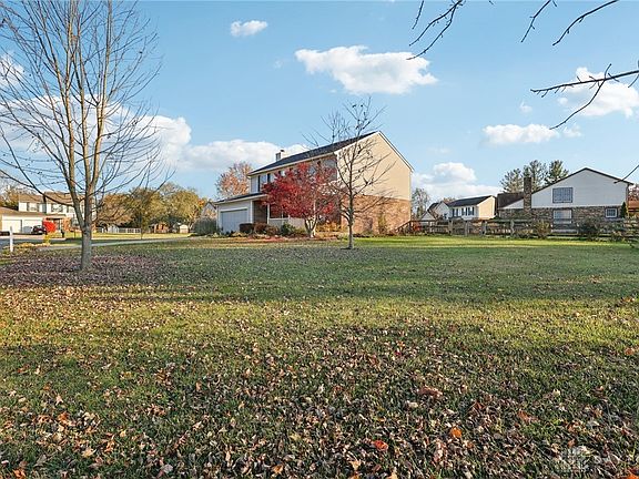 3rd image of 8343 Verdant Dr