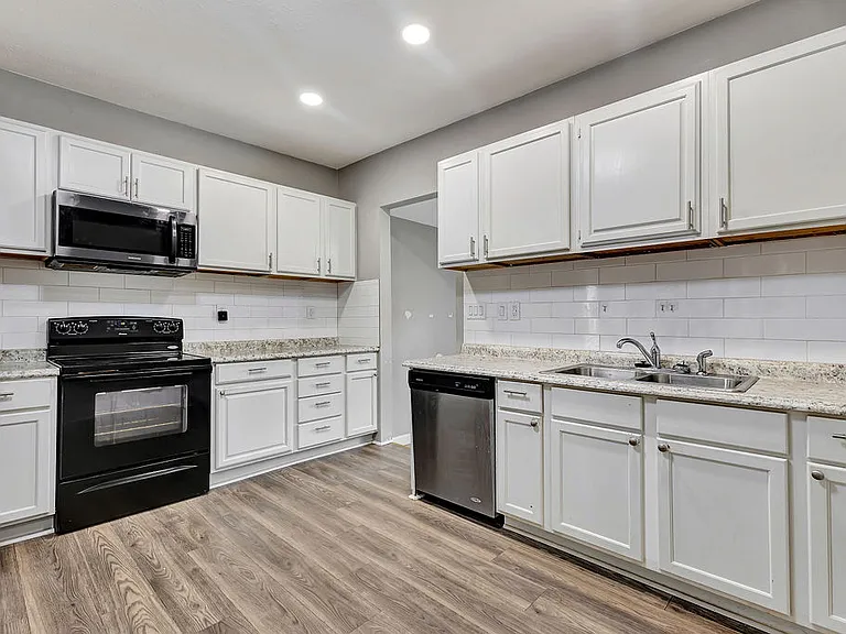 14 McKinley St #1 — Photo 20