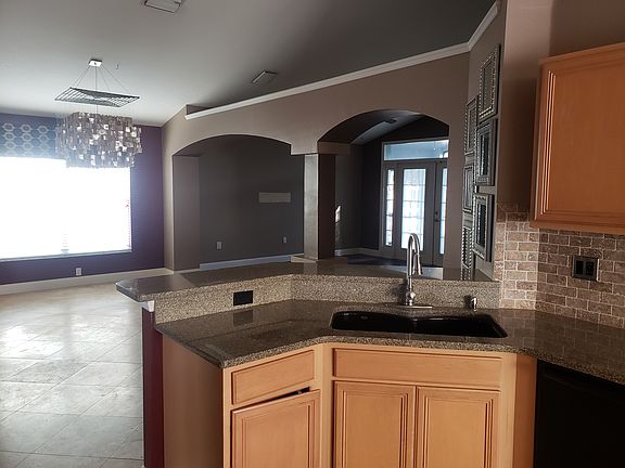 4th image of 6717 Waterton Dr