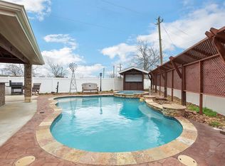 4003 Pine Mill Ct, Pearland, TX 77584