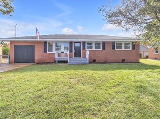 712 Macon Rd, Hampton, VA 23666