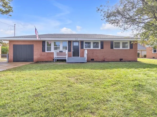 712 Macon Rd, Hampton, VA 23666