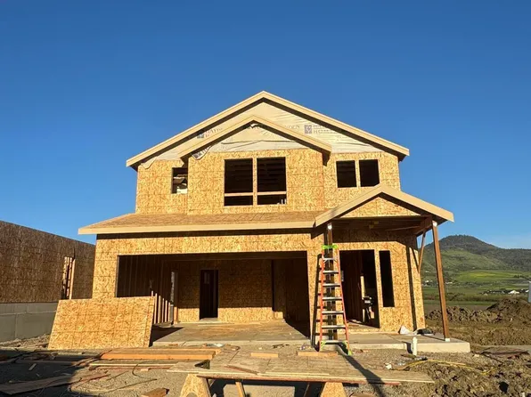 3670 Luchu St #92, Medford, OR 97504