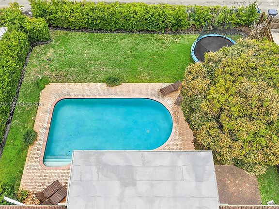 4th image of 3909 Adams St