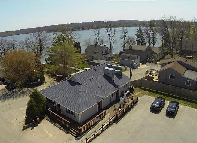 1st image of 3327 Lake Dr