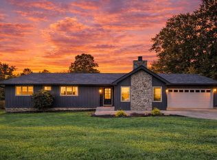 1902 W Brookhaven Cir, Dalton, GA 30720